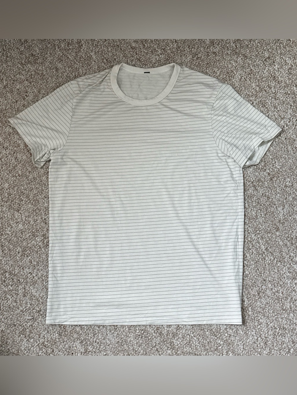 Lululemon Men’s Cream Striped Short Sleeve T-shirt Size Medium